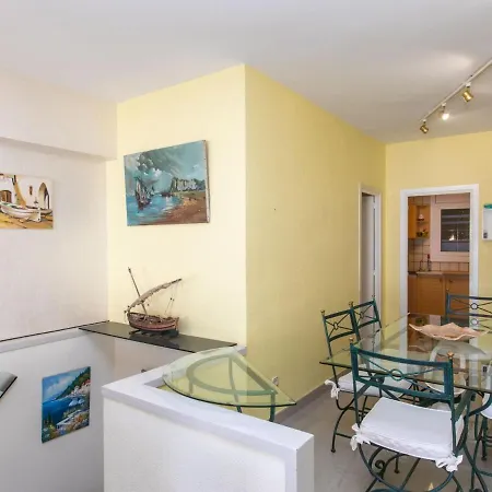 Apartment Cala Del Mar By Interhome *